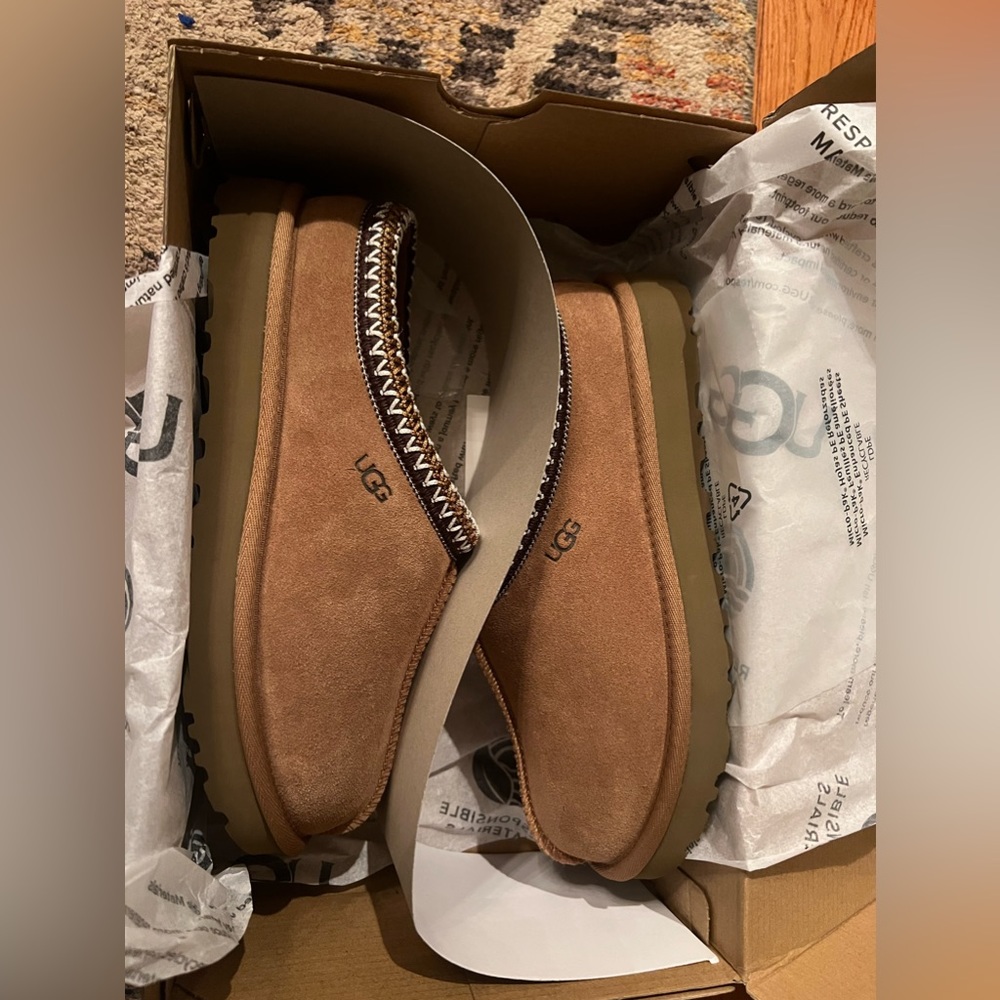 UGG Tasman Chestnut Slipper womens size 7